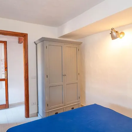 Complesso Residenziale Ottiolu Marina Daire *