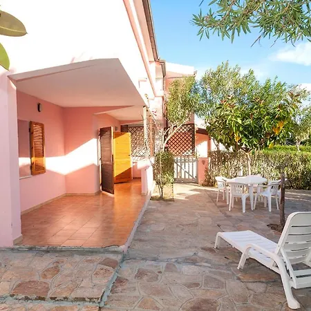 Complesso Residenziale Ottiolu Marina Daire *