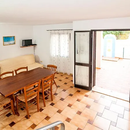 Complesso Residenziale Ottiolu Marina Daire *